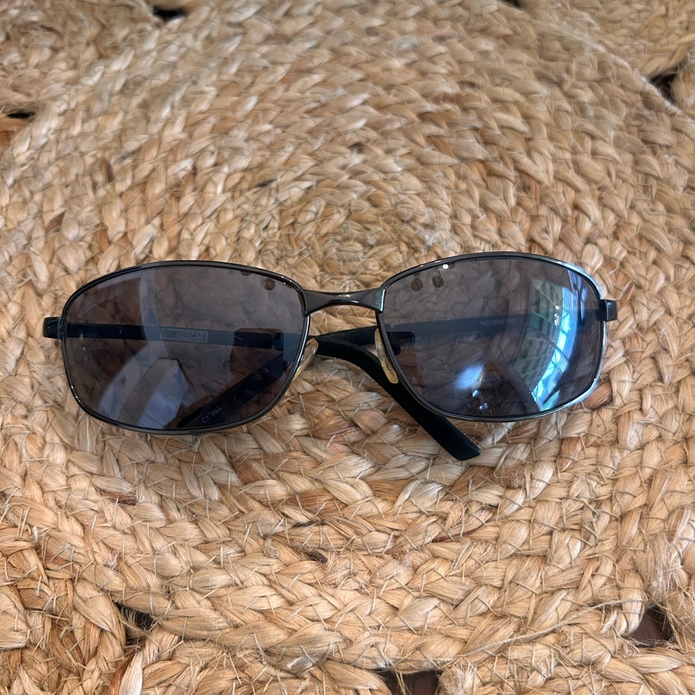 Men or women Y2K nascar sunglasses
